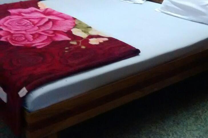 New Apsara Lodge Ongole Buitenkant foto